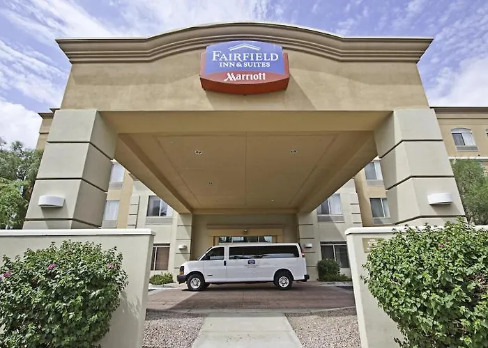 Fairfield & Midtown 3*